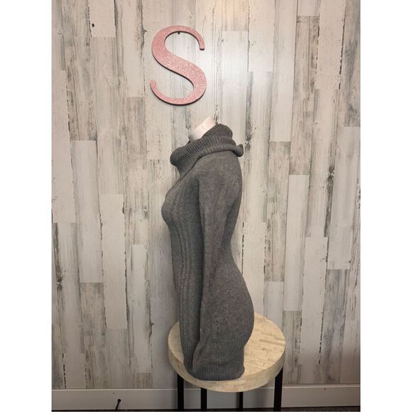 Blue Banana - New Cable Knit Long Jumper size small - Picture 2 of 5